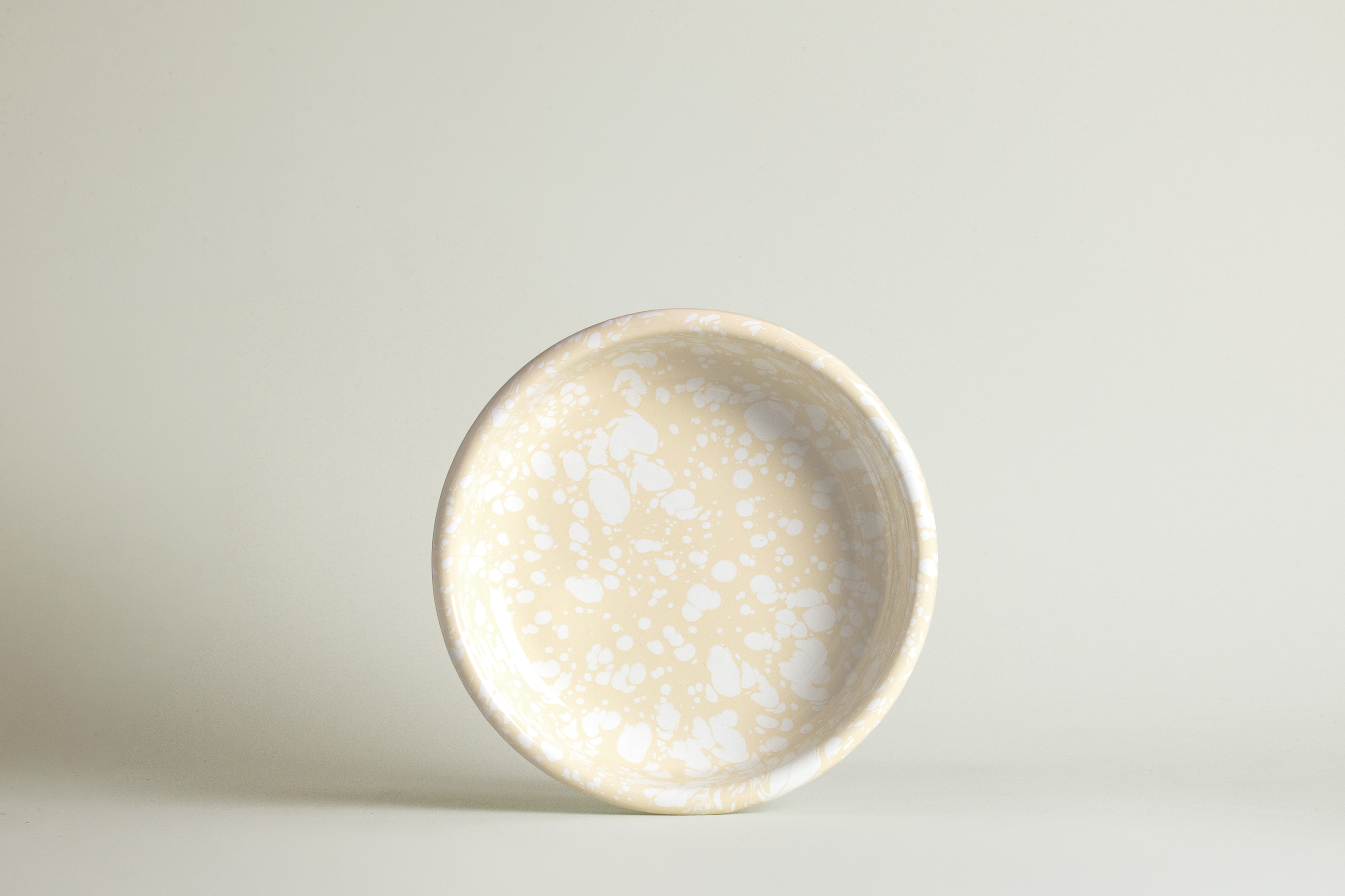 RIM-PLATE <br> Ecru/Alba