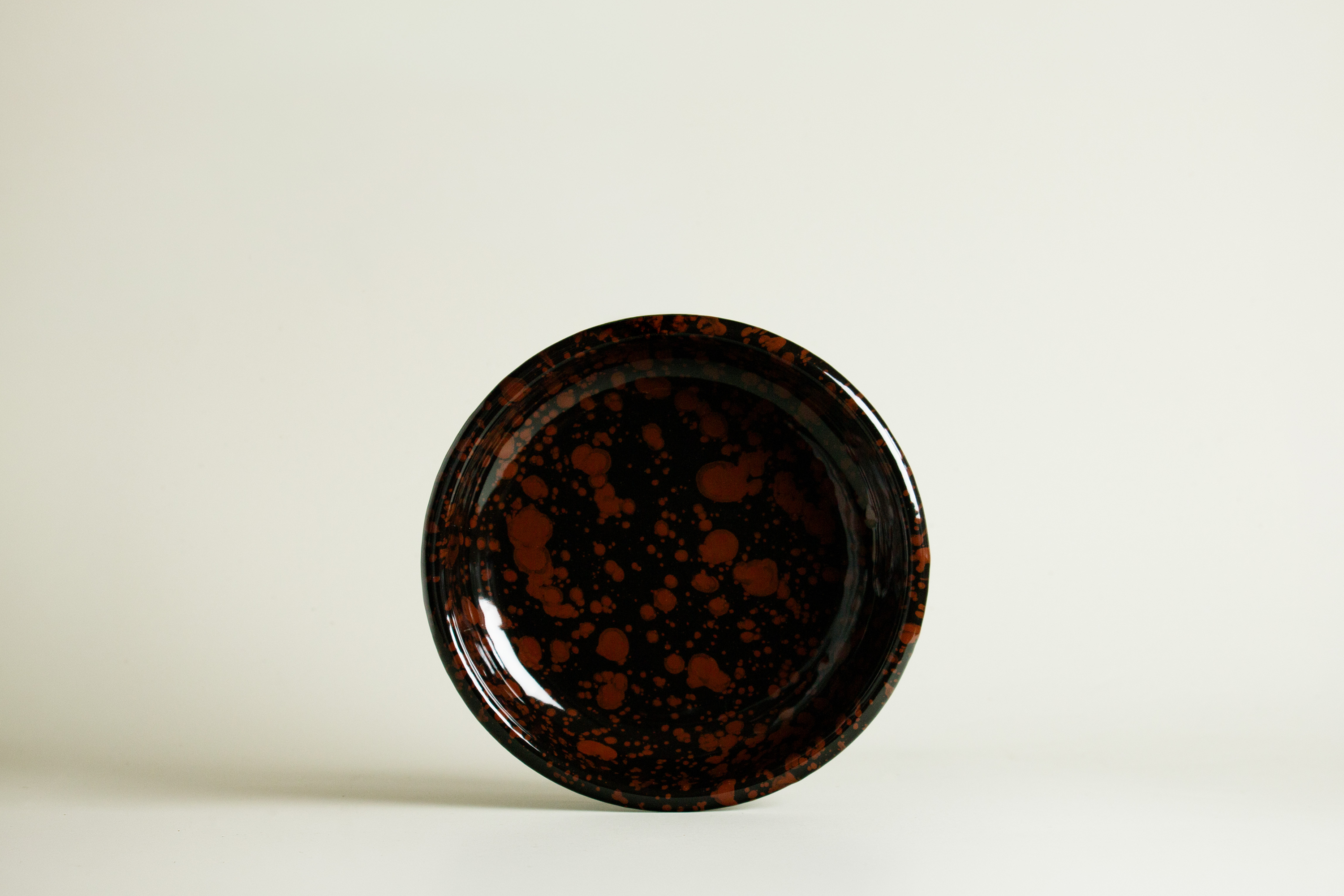 RIM-PLATE <br> Onyx/Mokka