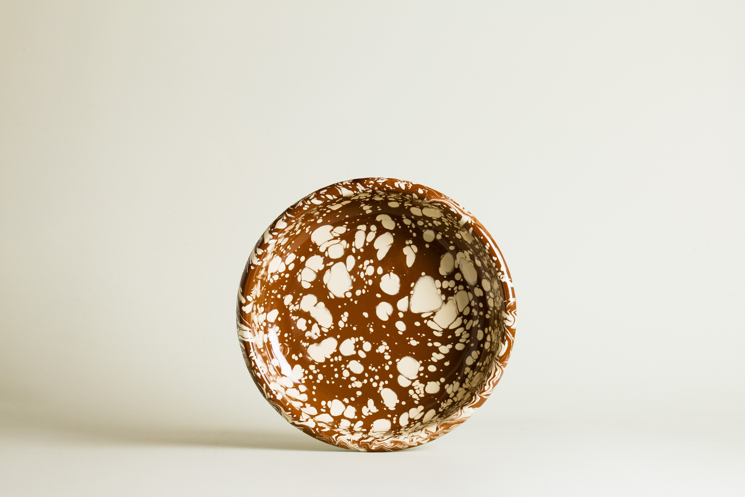 RIM-PLATE <br> Terra/Ecru